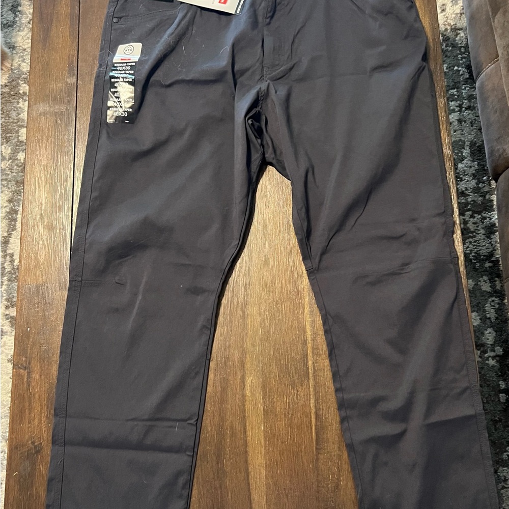 Wrangler Black Chinos with Straight Leg Design and Flat Front